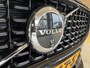 Volvo V60 2.0 T6 AWD Plus Dark Harmen & Kardon | Verwarmde voorruit, voorstoelen en stuur | Navigatie |