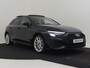 Audi A3 Sportback 45 TFSI e S edition Competition 204 pk DSG/AUTO | Panoramadak | Audi Exclusive Kleur l Achteruitrijcamera | Cruise control adaptief | Dodehoek detectie | 18"LMV