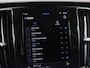 Volvo V60 2.0 T8 Plug-in AWD Ultimate Bright | Panoramadak | Trekhaak | Leder | Stoelventilatie | 360 Camera | Harman/Kardon | Head-Up | Keyless | Carplay | Achterbankverwarming | Adaptive cruise | PHEV