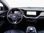 Kia Niro EV e-Niro ExecutiveLine 64 kWh 3-fase | SOH 100% | Zwart leder | 18" Velgen | Carplay | Camera