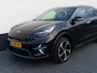 Kia Niro EV e-Niro ExecutiveLine 64 kWh 3-fase | SOH 100% | Zwart leder | 18" Velgen | Carplay | Camera