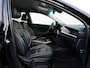 Kia Niro EV e-Niro ExecutiveLine 64 kWh 3-fase | SOH 100% | Zwart leder | 18" Velgen | Carplay | Camera