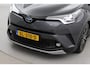 Toyota C-HR 1.8 Hybrid Executive | Outdoor Pack | Treeplanken | Navigatie | Dodehoek detectie | Stoel-/stuurverwarming | Parkeersensoren voor/achter | Keyless | Adaptive Cruise