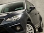 SEAT Arona 1.0 TSI Intense Sport (APPLE CARPLAY, GROOT NAVI, CAMERA, ADAPTIVE CRUISE, SPORTSTOELEN, GETINT GLAS, KEYLESS, PARKEERSENSOREN, NIEUWSTAAT)