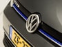Volkswagen Golf Variant 1.5 TSI Comfortline Automaat (APPLE CARPLAY, GROOT NAVI, CAMERA, CLIMATE, STOELVERWARMING, SPORTSTOELEN, GETINT GLAS, ADAPTIVE CRUISE, NIEUWE APK, NIEUWSTAAT)