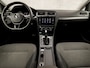 Volkswagen Golf Variant 1.5 TSI Comfortline Automaat (APPLE CARPLAY, GROOT NAVI, CAMERA, CLIMATE, STOELVERWARMING, SPORTSTOELEN, GETINT GLAS, ADAPTIVE CRUISE, NIEUWE APK, NIEUWSTAAT)