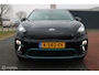 Kia Niro EV e-Niro ExecutiveLine 64 kWh, SOH 100 %, Leer, Trekhaak, Stoel-stuurverwarming, Cruise, Clima, Navi, App connect, Donker glas, Pdc voor + achter + Camera,