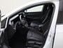 Volkswagen Golf 1.5eTSI/150PK R-Line Black Style DSG · Navigatie · Camera + Parkeersensoren · Apple/Android Car Play · Garantie t/m 18-11-2026  · EXTRA INRUILKORTING ·