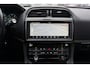 Jaguar F-Pace 2.0 Portfolio AWD 20d AUTOMAAT - Climate / Navi / Pano / Elektr. stoelen / Verw. + koeling / Camera / Lm velgen / NAP