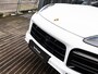 Porsche Cayenne 3.0 E-Hybrid Platinum Edition | SPORTDESIGN | SPORTCHRONO | SPORTUITLAATSYSTEEM | PANORAMA/SCHUIF-KANTELDAK | PASM LUCHTVERING | 21 INCH | 18-WEG STOELEN | ACHTERUITRIJCAMERA | ADAPTIVE CRUISE CONTROL | CARRARAWIT |