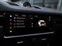 Porsche Cayenne 3.0 E-Hybrid Platinum Edition | SPORTDESIGN | SPORTCHRONO | SPORTUITLAATSYSTEEM | PANORAMA/SCHUIF-KANTELDAK | PASM LUCHTVERING | 21 INCH | 18-WEG STOELEN | ACHTERUITRIJCAMERA | ADAPTIVE CRUISE CONTROL | CARRARAWIT |