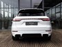Porsche Cayenne 3.0 E-Hybrid Platinum Edition | SPORTDESIGN | SPORTCHRONO | SPORTUITLAATSYSTEEM | PANORAMA/SCHUIF-KANTELDAK | PASM LUCHTVERING | 21 INCH | 18-WEG STOELEN | ACHTERUITRIJCAMERA | ADAPTIVE CRUISE CONTROL | CARRARAWIT |