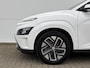 Hyundai Kona Electric EV Fashion 39 kWh / Trekhaak afn. / Airco (automatisch) / Apple Carplay/Android Auto / Lichtmetalen velgen 17" /