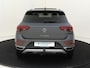 Volkswagen T-Roc 1.5 TSI Style | Panoramadak | Trekhaak | Keyless | Digital cockpit Pro | Achteruitrijcamera | Parkeerassistent | Adaptieve cruise control | Stoelverwarming |