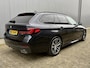 BMW 5-Serie Touring 530e M-SPORT EXEC. / HUD / TREKHAAK / BTW / CARBONSCHWARZ