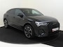 Audi Q3 45 TFSI e S edition Sportback | SoH 90% | Achteruitrijcamera | Lederen bekleding | Adaptieve cruise control | Dodehoek detectie | Keyless | Stoelverwarming | Navigatie |
