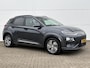 Hyundai Kona Electric EV Premium 64 kWh / Afn trekhaak / Airco (automatisch) / Cruise control adaptief met Stop&Go en stuurhulp / Navigatiesysteem full map /