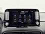 Hyundai Kona Electric EV Premium 64 kWh / Afn trekhaak / Airco (automatisch) / Cruise control adaptief met Stop&Go en stuurhulp / Navigatiesysteem full map /