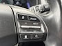 Hyundai Kona Electric EV Premium 64 kWh / Afn trekhaak / Airco (automatisch) / Cruise control adaptief met Stop&Go en stuurhulp / Navigatiesysteem full map /