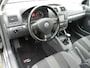 Volkswagen Golf 1.6 5Deurs Optive 4 Airco Navi LMV Isofix Metallic lak