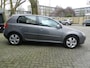 Volkswagen Golf 1.6 5Deurs Optive 4 Airco Navi LMV Isofix Metallic lak