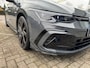 Volkswagen Golf 1.5 eTSI R-Line DSG | Panodak | IQ.light | LMV18" | NAVI | 1e eig. | Mooi !