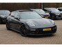 Porsche Panamera Sport Turismo 2.9 4 E-Hybrid / Panoramadak / Camera / Luchtvering / Sportuitlaat / Bose / 21'' / Softclose / Sportdesign&Chrono / Stoelverwarming 4x / Stuurverwarming / DAB / Dodehoek / Cruise Control