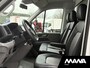Volkswagen Crafter 2.0TDI 177PK Bakwagen Laadklep 750kg Lat om Lat Trekhaak Zijdeur Lederen bekleding Airco