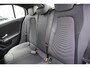 Mercedes-Benz A-klasse 180 5drs Business Solution BJ2022 Lmv 16" | Led V+A | Pdc | Navi | Achteruitrijcamera | Virtual cockpit | Climate control | Cruise control | Sportstoelen | Verwarmde voorstoelen | Zwarte hemel | Getint glas