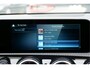 Mercedes-Benz A-klasse 180 5drs Business Solution BJ2022 Lmv 16" | Led V+A | Pdc | Navi | Achteruitrijcamera | Virtual cockpit | Climate control | Cruise control | Sportstoelen | Verwarmde voorstoelen | Zwarte hemel | Getint glas