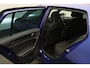 Volkswagen Golf 2.0 TSI 4Motion R 2017 | Schuif Kantel Dak | Achteruitrij Camera | Android/Apple Carplay | Navigatie | Onderhoudshistorie | Stuurwiel Bediening | Adaptive Cruise Control | Stoelverwarming | 2 Sleutels