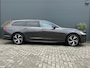 Volvo V90 2.0 T6 AWD R-Design Long Range | Trekhaak | Stoel en-stuurverwarming | Sportstoel | Adaptive CC | BLIS | Gelamineerd glas |