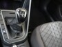 Volkswagen Taigo 1.0 TSI R-Line | Panoramadak | Digital cockpit Pro | Adaptieve cruise control | CarPlay | Parkeersensoren | Draadloze telefoonlader | Elektrisch inklapbare buitenspiegels |