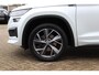 Skoda Kodiaq 1.5 TSI Sportline Business / Trekhaak / Panoramadak / Camera / Keyless / 20'' / CarPlay / Navigatie / Matrix LED / DAB / Stoelverwarming / Cruise Control