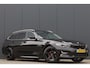 BMW 3-Serie Touring 320d Luxury Line Pano Leder 19inch Dealer OH.