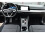 Volkswagen Golf Variant 1.5 eTSI Style O.a: Stoel+Stuurverw, Haak, Camera, Clima, Carplay, Etc. All-in prijs!
