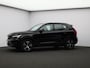 Volvo XC40 1.5 T4 Plug-in hybrid Plus Dark / Trekhaak / Stoel- + stuurwielverwarming / Harman Kardon Audio / Elektr. stoelverstelling / Achteruitrijcamera / Pilot Assist / BLIS