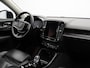 Volvo XC40 1.5 T4 Plug-in hybrid Plus Dark / Trekhaak / Stoel- + stuurwielverwarming / Harman Kardon Audio / Elektr. stoelverstelling / Achteruitrijcamera / Pilot Assist / BLIS