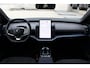 Volvo EX30 Single Motor Extended Range Plus 69 kWh | Verwarmbare voorstoelen en stuurwiel | Premium Audio by Harman Kardon | Getint Glas Achter | Adaptieve Cruise Control & Pilot Assist | Elektrisch bedienbare achterklep | Parkeersensoren voor en achter & camera | Apple carplay / Android auto | 19 inch Lichtmetalen velgen | Warmtepomp