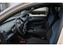 Volvo EX30 Single Motor Extended Range Plus 69 kWh | Verwarmbare voorstoelen en stuurwiel | Premium Audio by Harman Kardon | Getint Glas Achter | Adaptieve Cruise Control & Pilot Assist | Elektrisch bedienbare achterklep | Parkeersensoren voor en achter & camera | Apple carplay / Android auto | 19 inch Lichtmetalen velgen | Warmtepomp