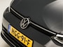 Volkswagen Golf 1.4 eHybrid Sport 204Pk Automaat (SCHUIFDAK, APPLE CARPLAY, HEAD-UP DISPLAY, STUUR/STOELVERWARMING, MEMORY SEATS, IQ LIGHT KOPLAMPEN, CAMERA, SFEERVERLICHTING, GETINT GLAS, NIEUWSTAAT)