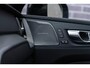 Volvo XC60 T8 Plug-in hybrid AWD Plus Black Edition | Adaptieve Cruise Control | Panoramadak | Stoel-/Stuur-/Voorruitverwarming | Dodehoek Detectie | 360° Parkeercamera | Harman Kardon Audio |
