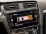 Volkswagen Golf 1.0 TSI Sportline Automaat (APPLE CARPLAY, GROOT NAVI, STOELVERWARMING, GETINT GLAS, ALCANTARA, ADAPTIVE CRUISE, SPORTSTOELEN, LM VELGEN, PARKEERSENSOREN, NIEUWSTAAT)