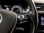Volkswagen Golf 1.0 TSI Sportline Automaat (APPLE CARPLAY, GROOT NAVI, STOELVERWARMING, GETINT GLAS, ALCANTARA, ADAPTIVE CRUISE, SPORTSTOELEN, LM VELGEN, PARKEERSENSOREN, NIEUWSTAAT)