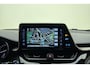 Toyota C-HR 1.8 Hybrid Executive | Navigatie | Climate Control | Stoelverwarming | Verwarmde voorruit | Verwarmd stuurwiel | Afneembare trekhaak | Camera | Keyless Entry & Start | Lederen bekleding