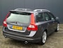 Volvo V70 2.0T R-Edition AUTOMAAT / LEDER / ZEER MOOI