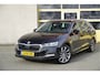 Skoda Octavia Combi 1.5 TSI 150PK! First Edition BJ2020 Lmv 18" | Led V+A | Pdc | Navi | Keyless entry | Elek. achterklep | App-Connect | Virtual cockpit | Head-Up display | Dashboard verlichting | Climate control | Cruise control | Verwarmde voorstoelen | Nw-model!