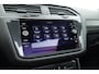 Volkswagen Tiguan 1.5 TSI R-Line | Pano | Elek. Trekhaak | Camera + PDC | CarPlay | Dodehoek | Dig. Cockpit | Adapt. Cruise