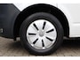 Volkswagen Transporter 2.0 TDI 110pk L2H1 | Trekhaak | Airco | Cruise | PDC Achter