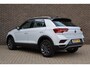 Volkswagen T-Roc 1.5 TSI 150pk Sport | Navigatie | Afneembare trekhaak | Stoelverwarming